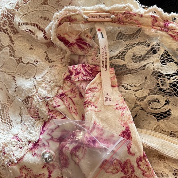 Free people LUCIE Mini with lace cut out - Picture 12 of 16